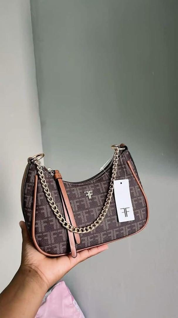 Crossbody Chain Bag
